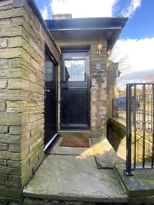 Unique Victorian Stable Conversion Halifax Exterior foto